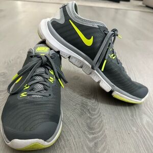 Nike FlyWire Trainers